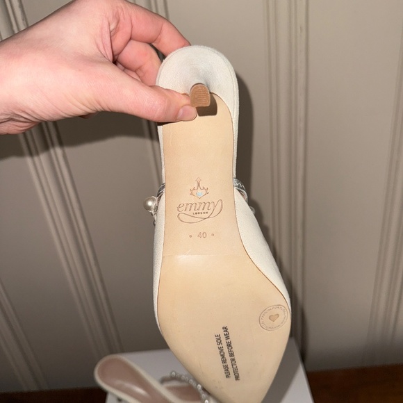 *BRAND NEW* Emmy London Honor low pearl bridal heels